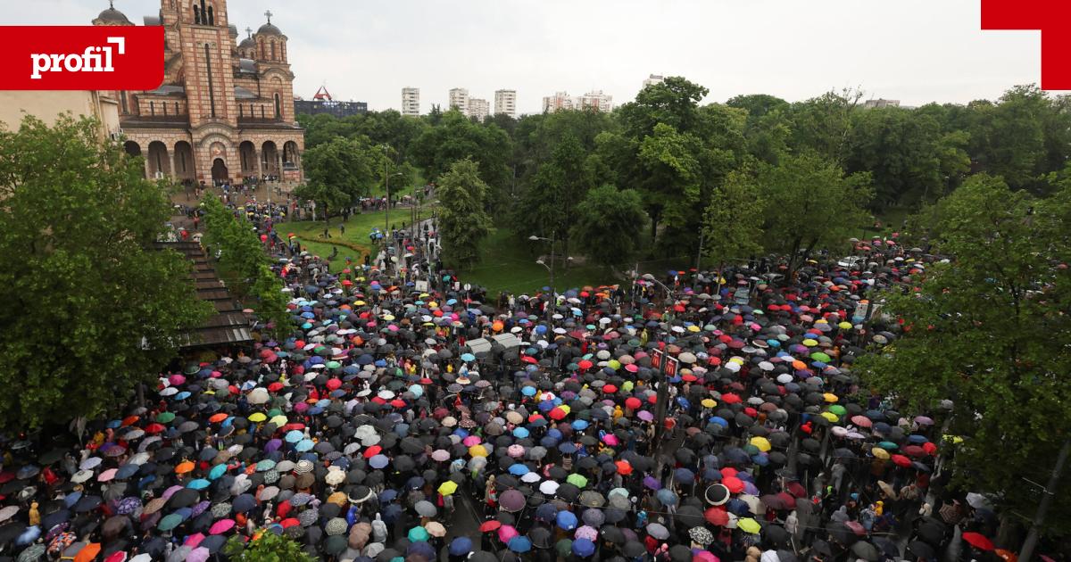 Erneut Tausende Bei Protest Gegen Gewalt In Belgrad