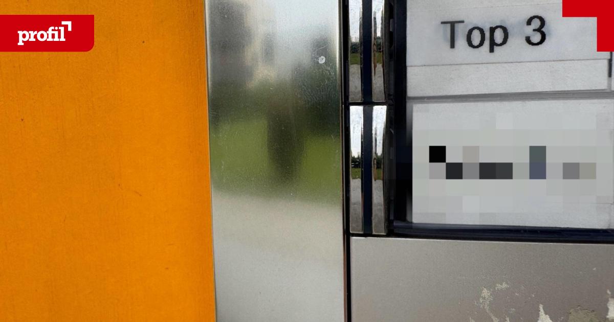 Daheim-beim-Amokl-ufer-Er-war-total-in-sich-gekehrt-