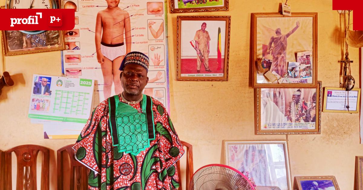 Benin-Der-Voodoo-Priester-mit-22-Frauen-und-ber-160-Kindern