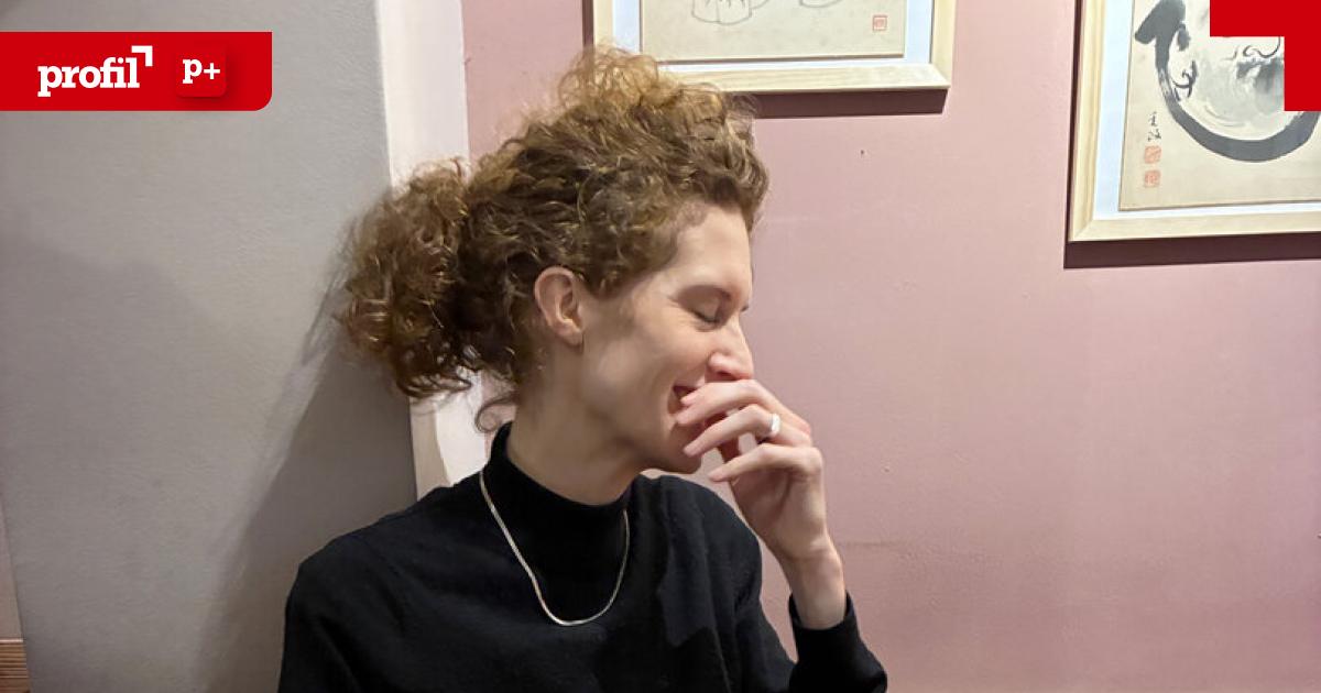 Eine-Bent-box-mit-Julia-Riedler