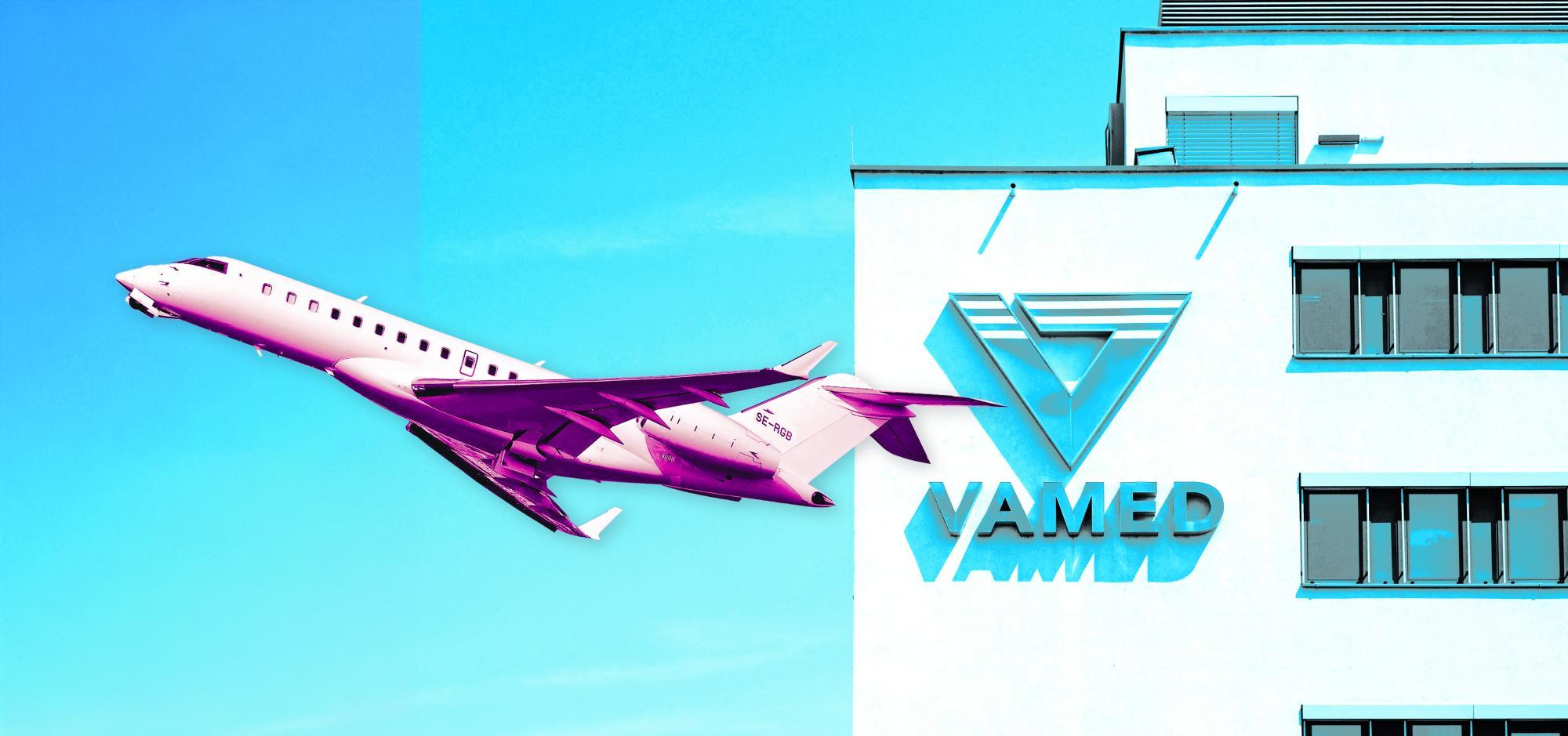 zu sehen ist eine Collage des VAMED-Firmenlogos und ein Privatjet