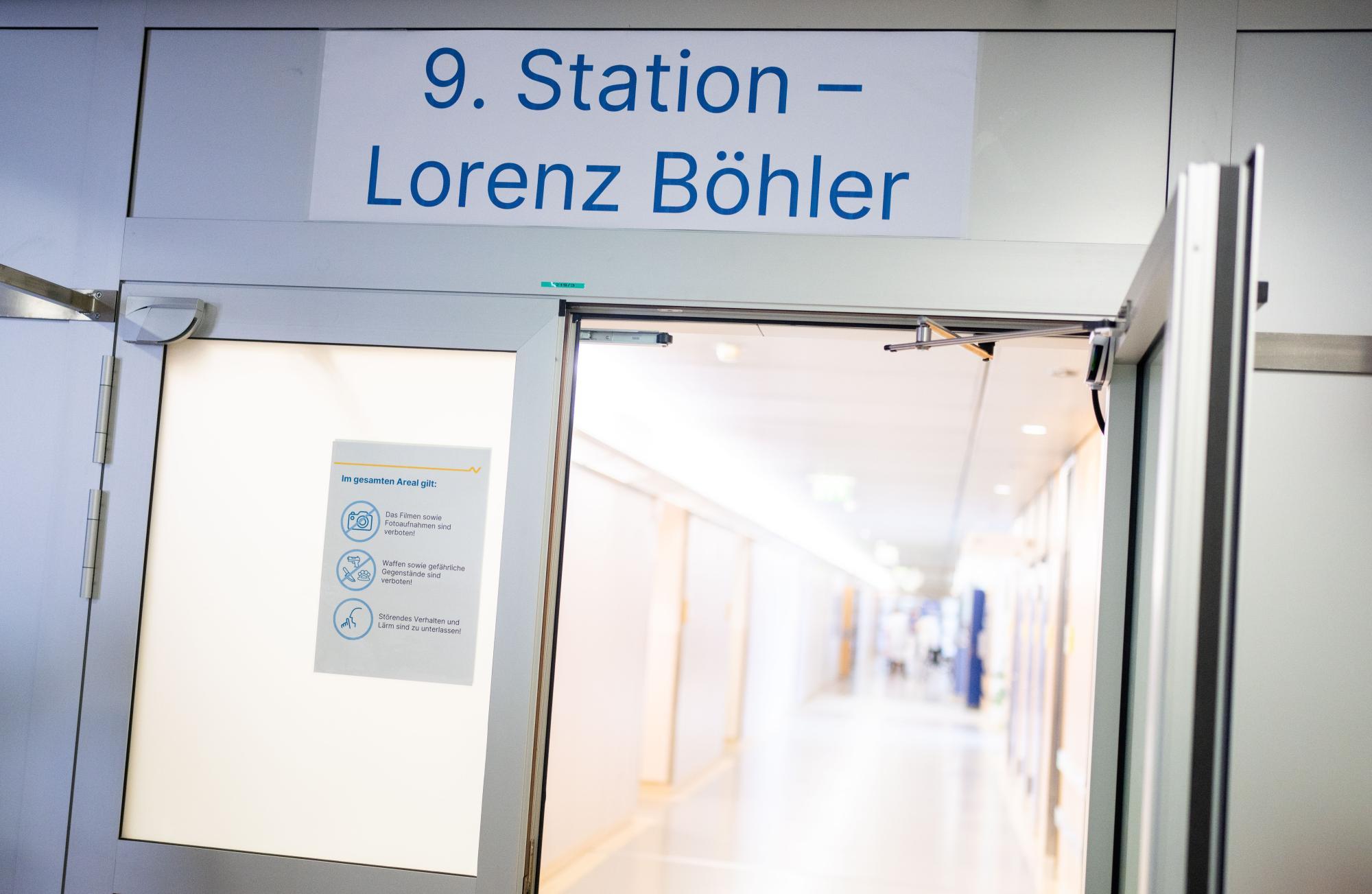 zu sehen ist Gang in einer Station des Lorenz Böhler Spitals